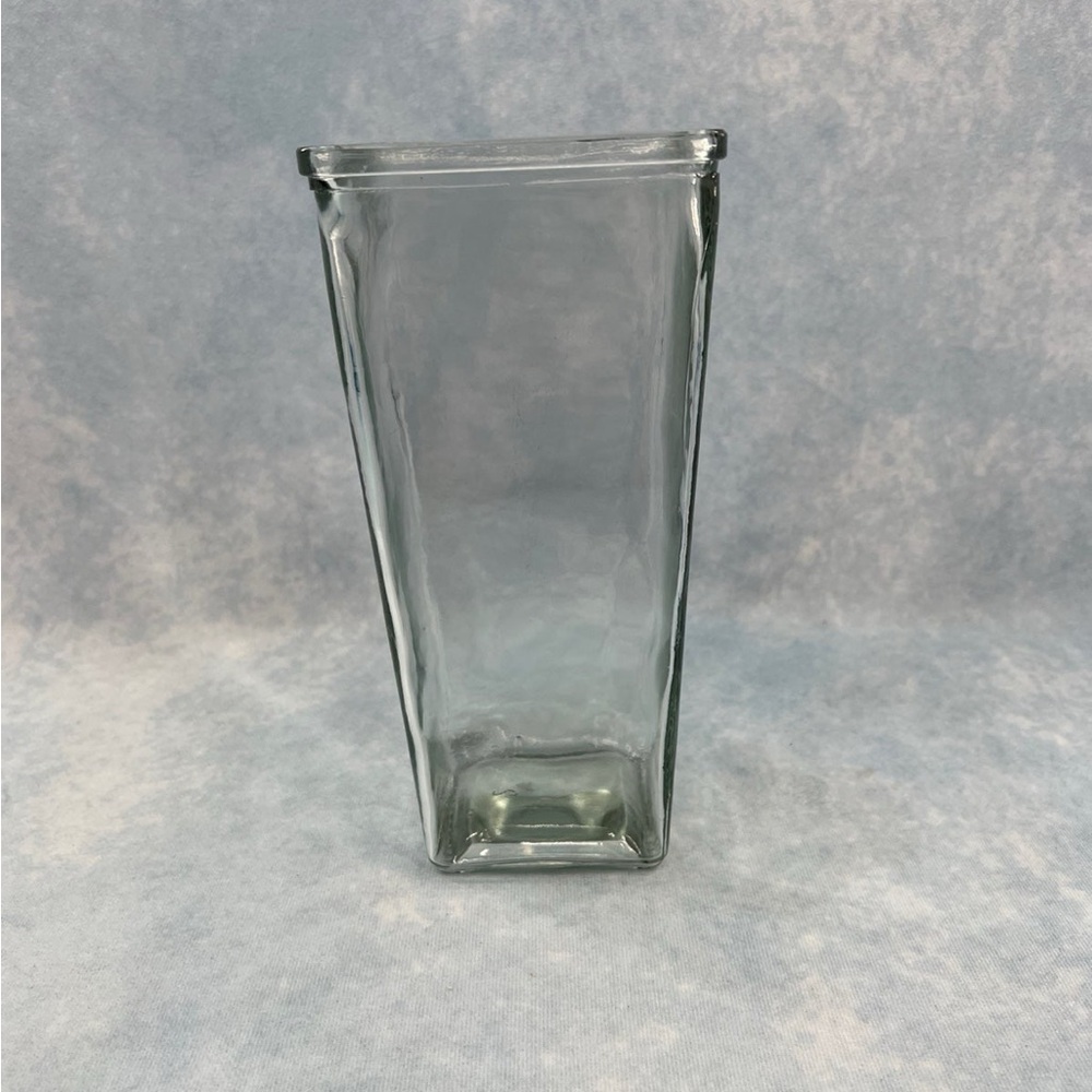 Rectangle Vase - Picture 3 of 9